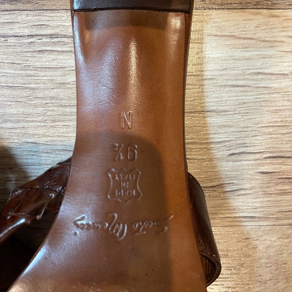 Sesto Meucci Leather Brown Mules with Elegant Criss-Cross Straps - Picture 6 of 7